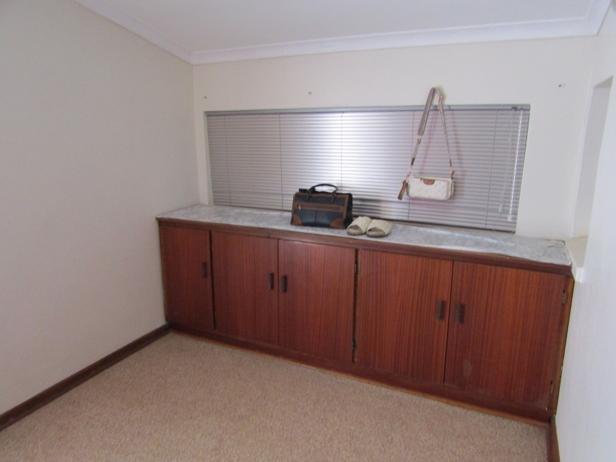 4 Bedroom Property for Sale in Hankey Eastern Cape